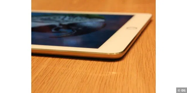 Dank des flacheren Dislay konnte Apple das iPad AIr 2 ein wenig dünner machen.