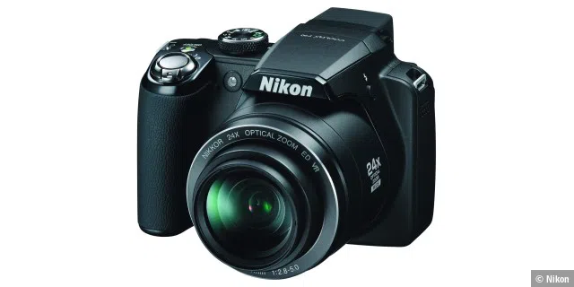 Nikon P90