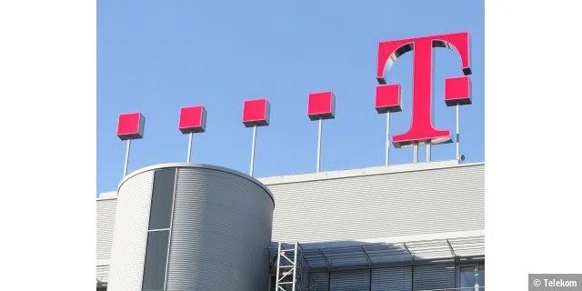 Telekom Logo Dach Zentrale Bonn