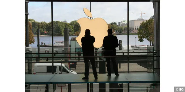 Neben der perfekten Lage bietet der Apple Store in Hamburg noch eine atemberaubende Aussicht.