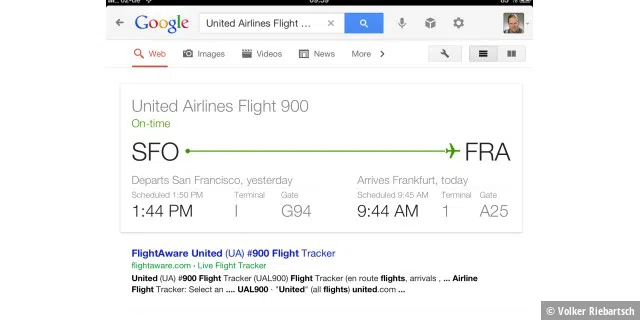 Google Suche greift in der englischen Version sogar auf Flugdaten zu.