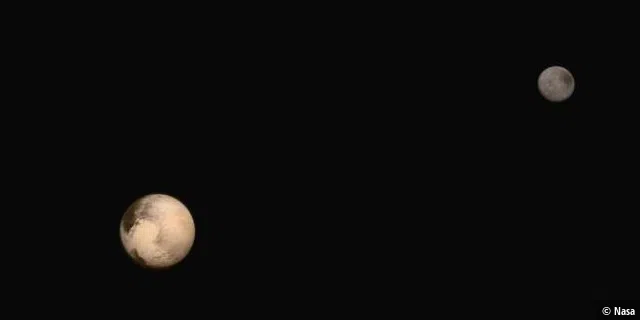 Pluto und Charon.