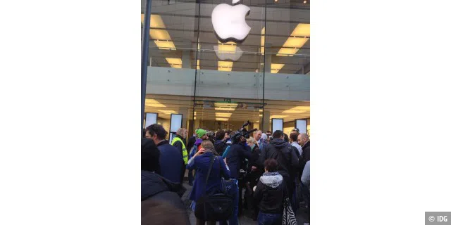 iPad Air: Schlange vor dem Münchner Apple Store