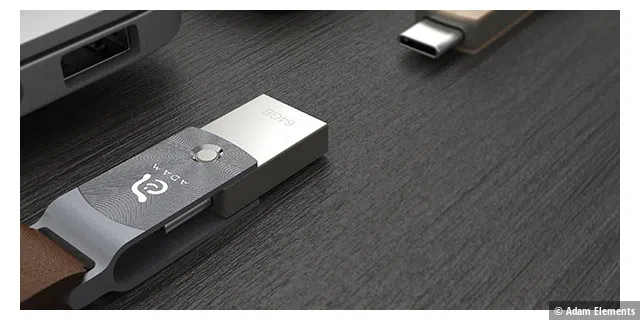 USB-C- und USB 3.1-Dual-Connector-Speicherstick zum Datentransfer zwischen MacBook und anderen Geräten.