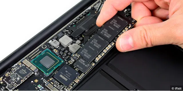 Macbooks mit magnetischer Festplatte unterstützen Standard-SSDs, alle anderen haben entweder proprietäre wie das Macbook Air hier oder sie sind aufgelötet.
