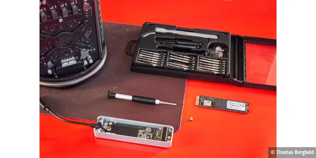 Der Wechsel der internen SSD am Mac Pro ist sehr einfach. Alles was man benötigt ist ein Torx T8 Schraubendreher, wie er beispielsweise im iToolkit 2 von LMP enthalten ist.