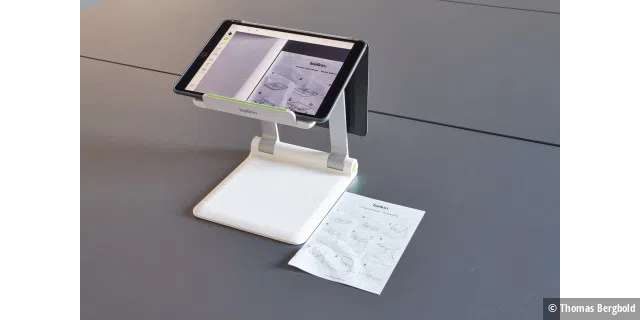 Das iPad ersetzt perfekt eine Dokumentenkamera, wenn man einen passenden Ständer hat. Das Portable Tablet Stage ist so ein Ständer in kompakter Ausführung.