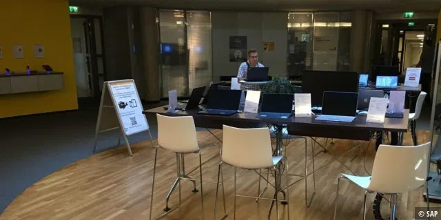 Try before you buy: Im IT Link Center von SAP in Walldorf stehen Geräte aller Art zum Anschauen und Ausprobieren bereit.