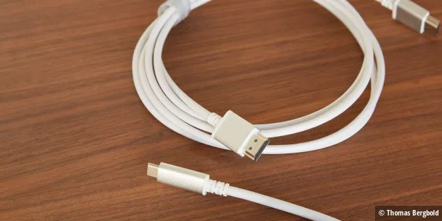 USB-C_Videoadapter_04.jpg An der Verarbeitung aller Kabel gibt es nichts zu meckern, die Moshi-Kabel sind wegen ihres Aluminiumgehäuses etwas wertiger.