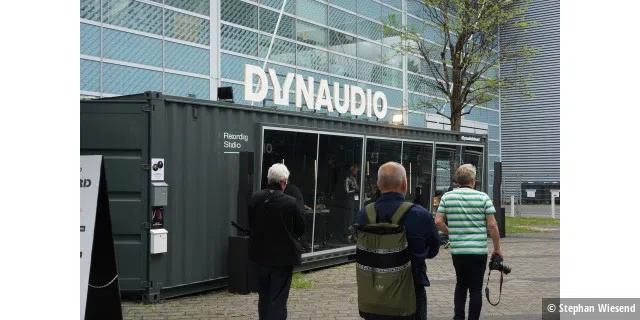 Ein komplettes Musikstudio hat die Firma Dynaudio aufgebaut.