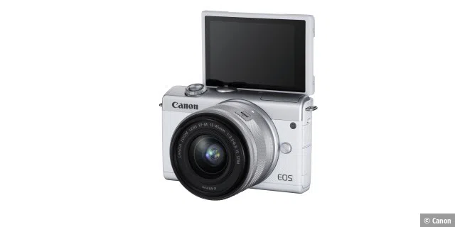 Das Display der Canion EOS M200 lässt sich wie bei der EOS M100 nach obenklappen und für Selfie-Aufnahmen nutzen