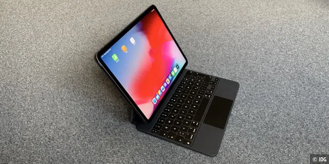 Das Magic Keyboard in Kombination mit dem iPad Pro 2020 (Space Grey).