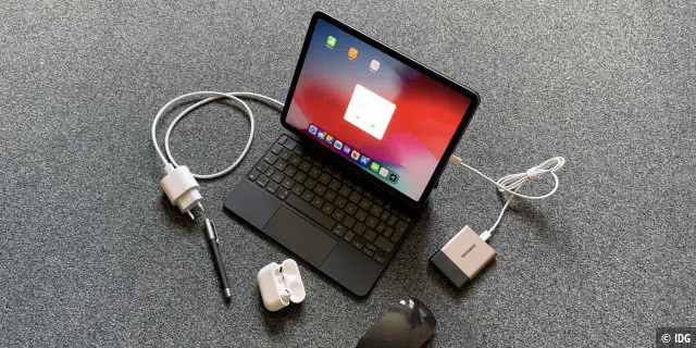 Dank zweiter USB-C Schnittstelle im Magic Keyboard können weitere externe Geräte an das iPad Pro angeschlossen werden.
